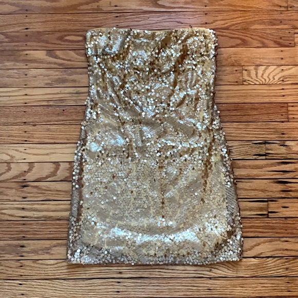Gold sequin strapless dress - Picture 2 of 5